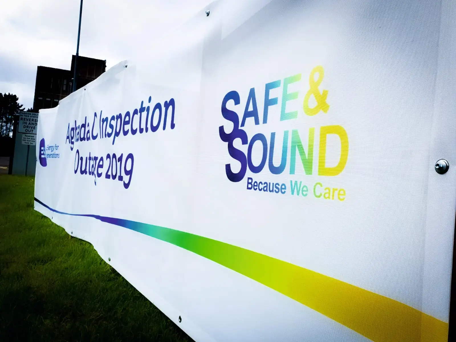 Site banners & hoarding